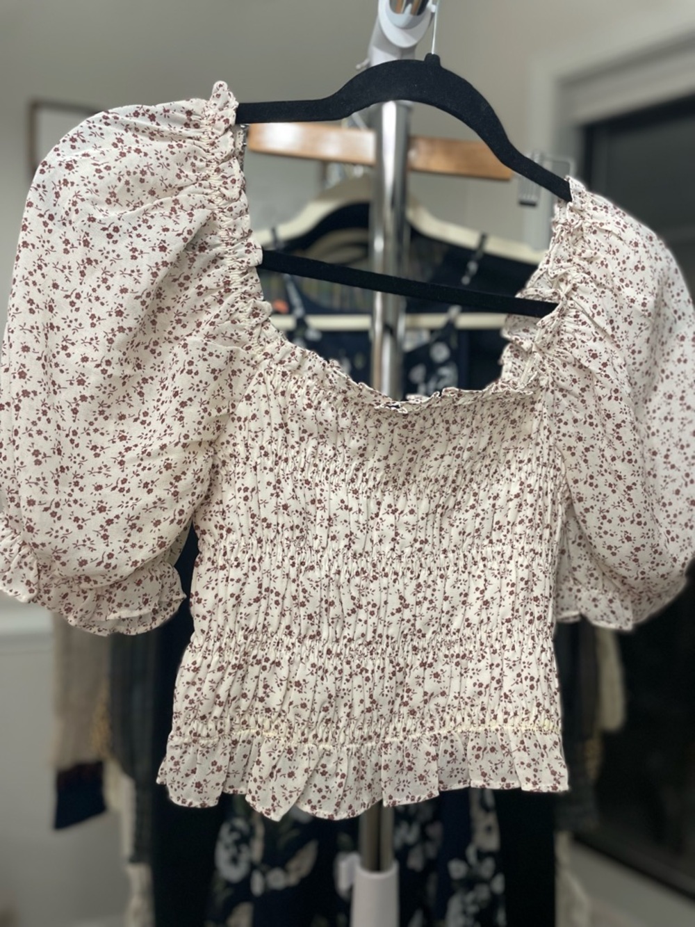 Cotton Candy LA Floral Smocked Puff Sleeve Crop Top Cream Burgundy Size S